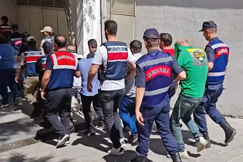 10 ilde suç örgütü operasyonu: 74 gözaltı