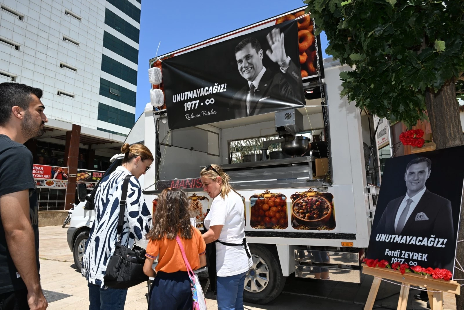 Merhum Zeyrek için 40. gün hayrı