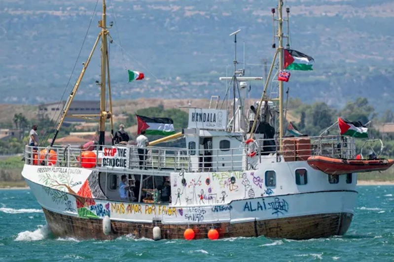 Siyonistlerin ablukasını kırmak için Hanzala gemisi Gazze