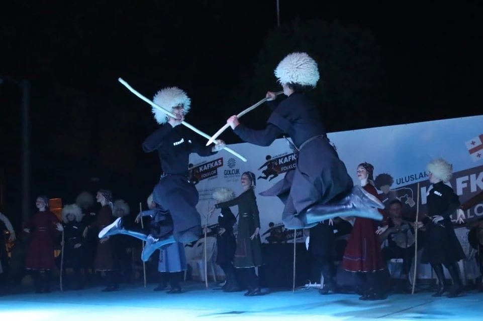 Kafkas Halk Oyunları Gölcük