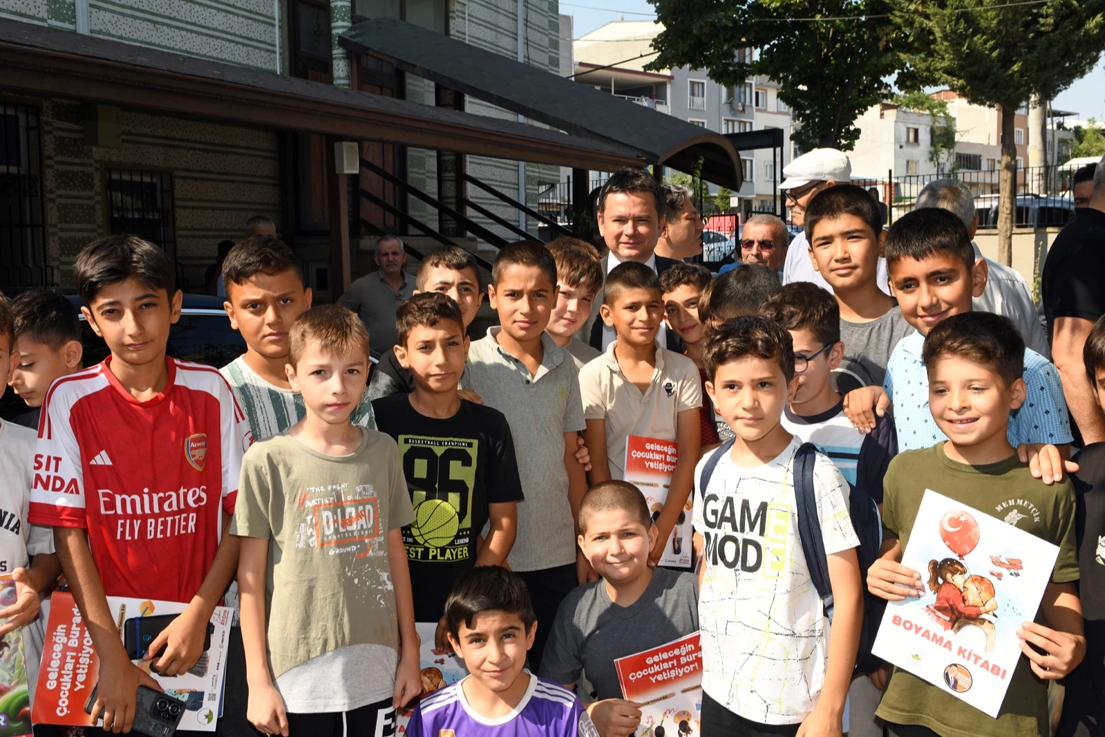 Başkan Erkan Aydın Güneştepe’de vatandaşla buluştu