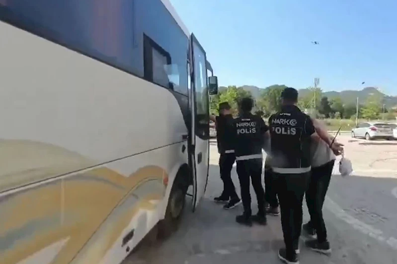 72 ilde uyuşturucu operasyonu: Bin 933 şüpheli yakalandı