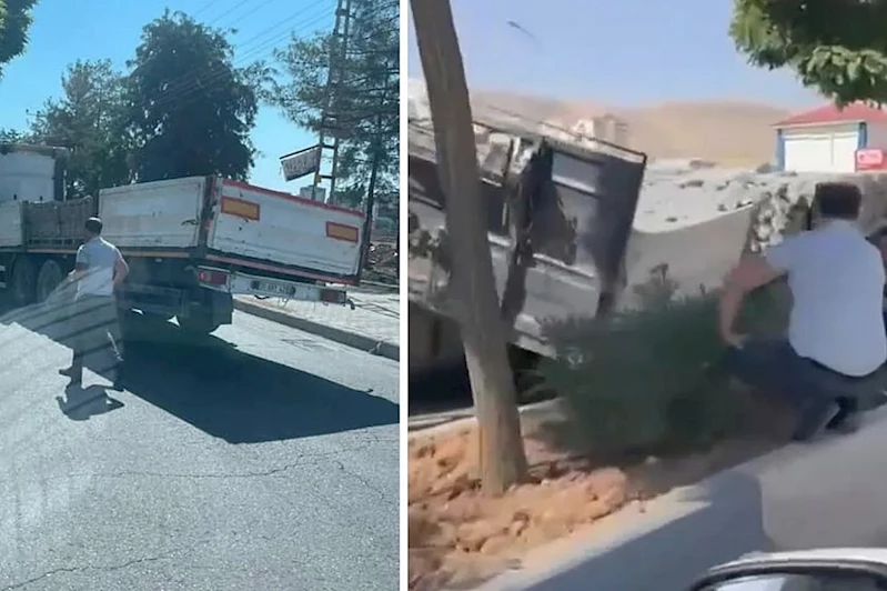Dorsesi çöken tır yolu kapattı, tonlarca parke yere savruldu