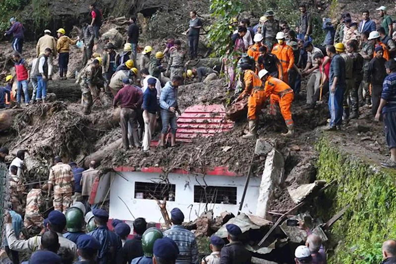 Hindistan’da sel, heyelan ve kazalarda ölü sayısı 125