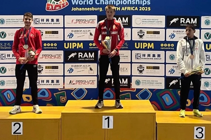 Bursa Osmangazili milli pentatlet Arda Meriç’ten dünya ikinciliği