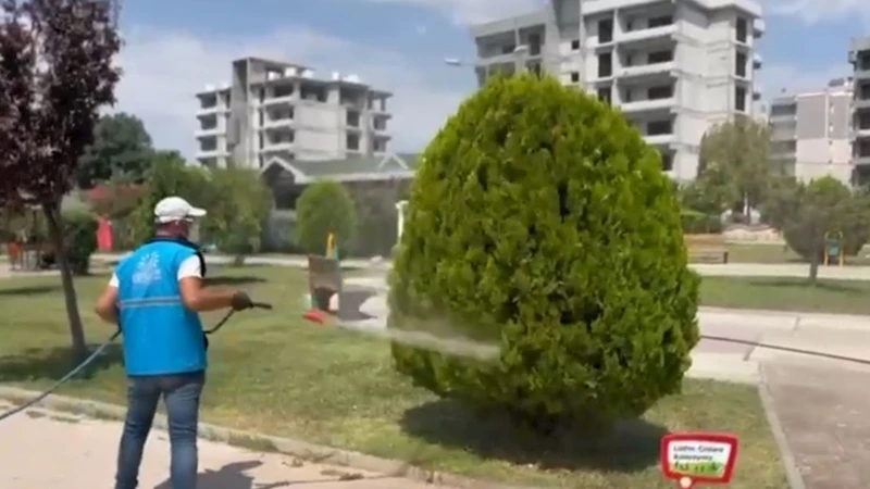 Adıyaman Belediyesi park ve yeşil alanlarda ilaçlama çalışmalarını sürdürüyor  - Videolu Haber