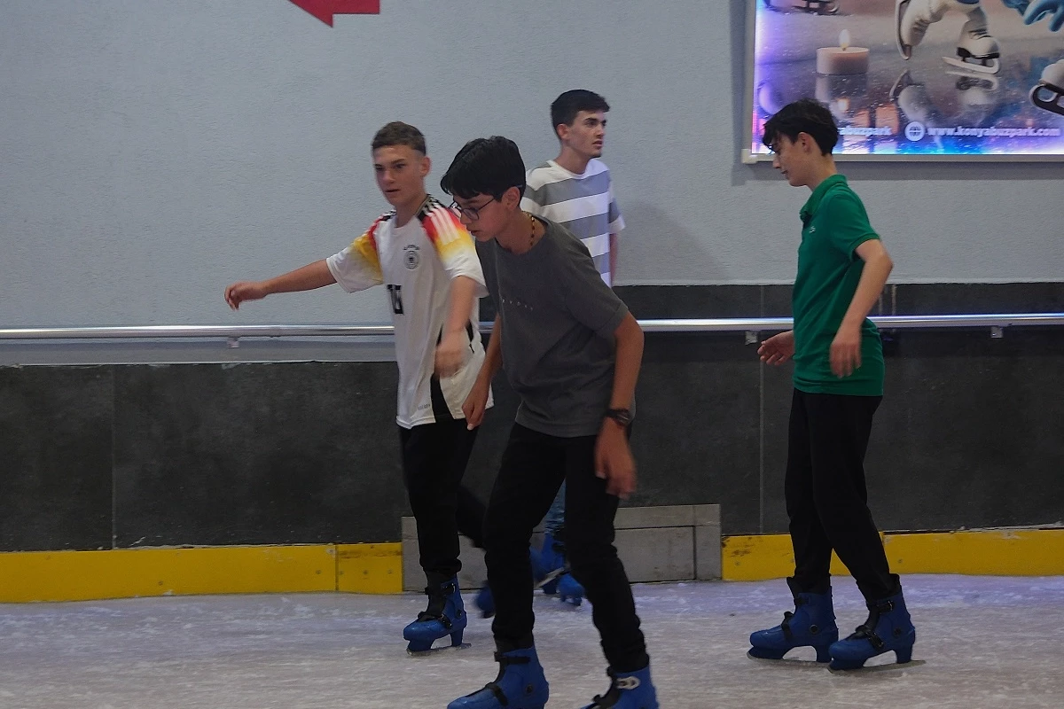 Konya Karatay Gençlik Meclisi yaz okulu eğitimleri devam ediyor