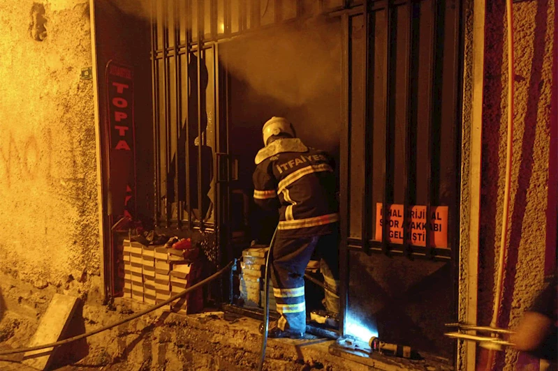 Şanlıurfa’da iş yeri yangını kontrol altına alındı