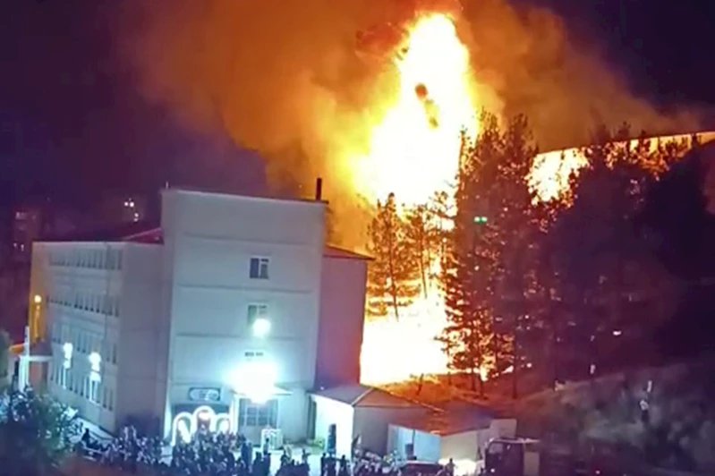 Siirt’te düğün sonrası atılan havai fişekler yangına yol açtı