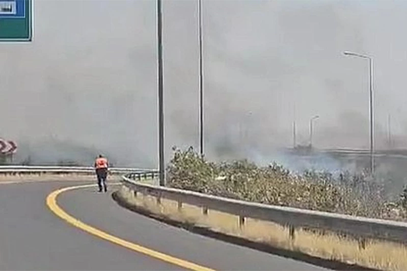 Şanlıurfa’da otluk alanda çıkan yangına müdahale ediliyor 