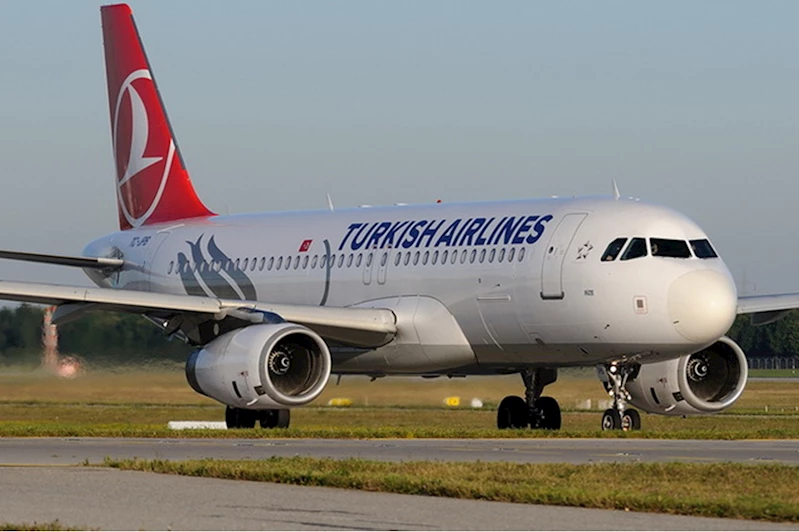 THY uçağında arıza nedeniyle yolcular tahliye edildi