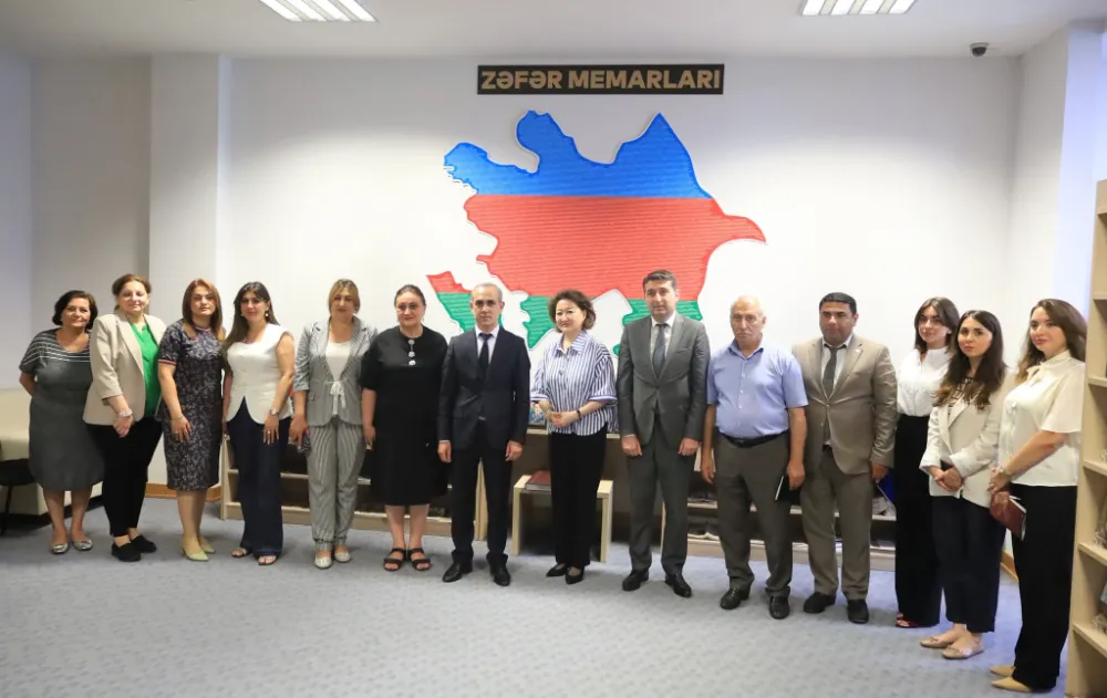 Türk Kültürü ve Mirası Vakfı’ndan MEK’e Değerli Yayınlar Hediye Edildi