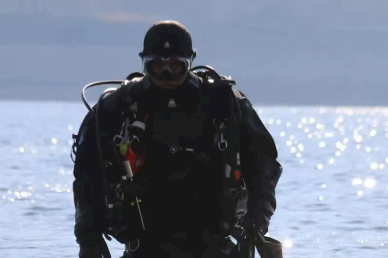 Uzman dalgıçtan hayati uyarı: Bilinmeyen sulara girmeyin, yalnız yüzmeyin!