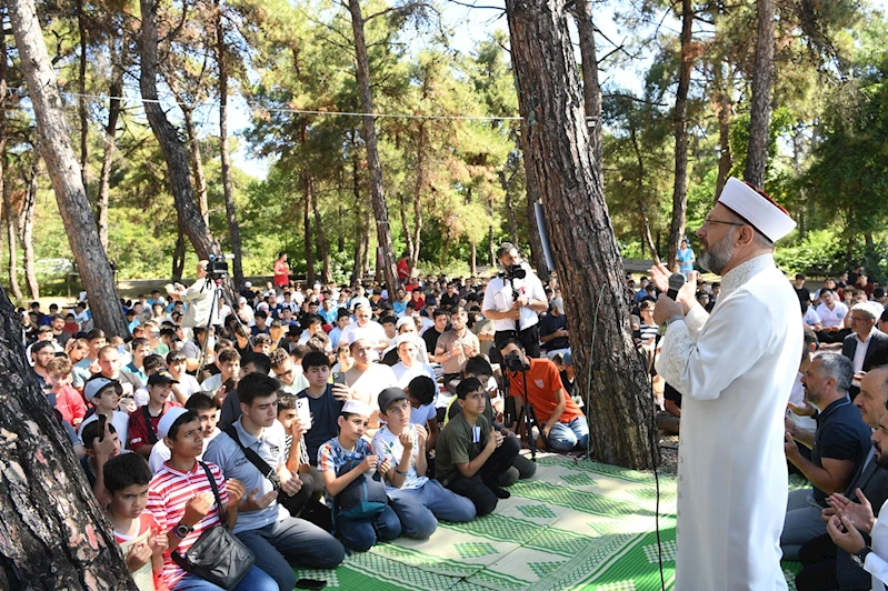 Diyanet İşleri Başkanı Erbaş: Güzel ahlak gencin süsüdür