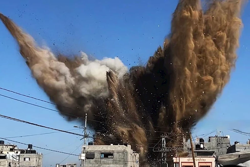 Sabahın ilk saatlerinde Gazze