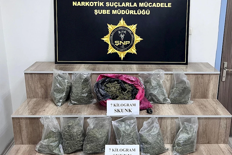 Şanlıurfa’da uyuşturucu operasyonu: 7 kilo skunk ele geçirildi