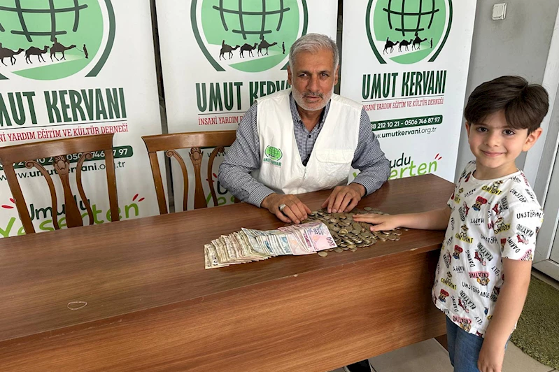 Biriktirdiği harçlıklarını Gazze için bağışladı