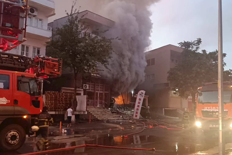 Batman’da kına malzemesi satılan iş yerinde patlama