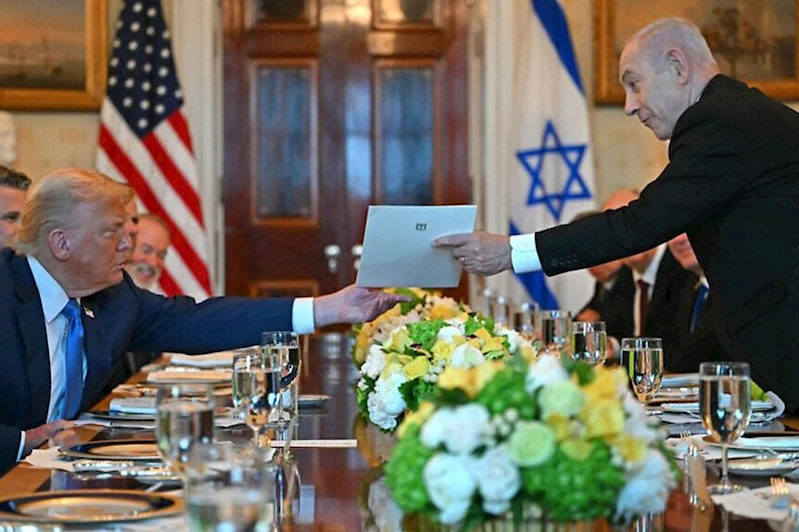 Siyonist katil, işgalci katili Nobel