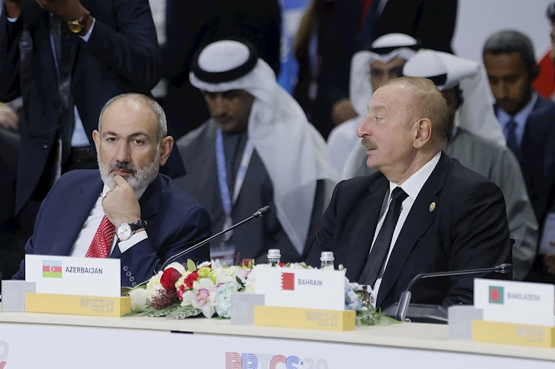 Aliyev ve Paşinyan Abu Dabi