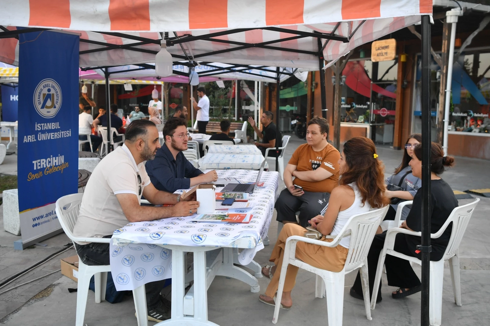 Beylikdüzü Belediyesi’nden üniversite adaylarına ücretsiz tercih desteği