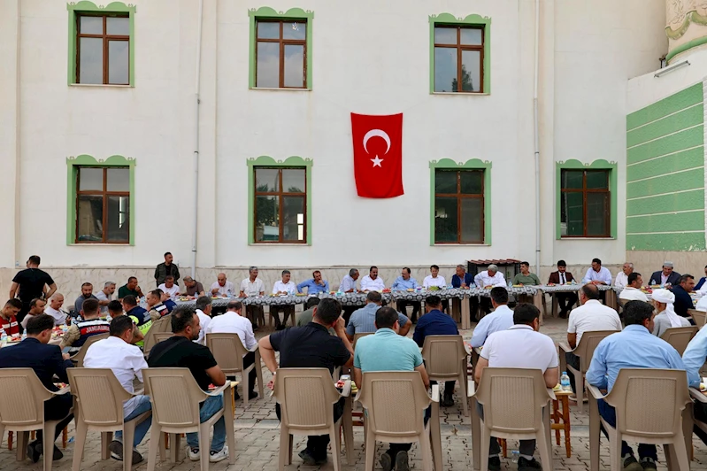 Siirt Valisi Dr. Kemal Kızılkaya’dan Kurtalan’da köy ziyareti