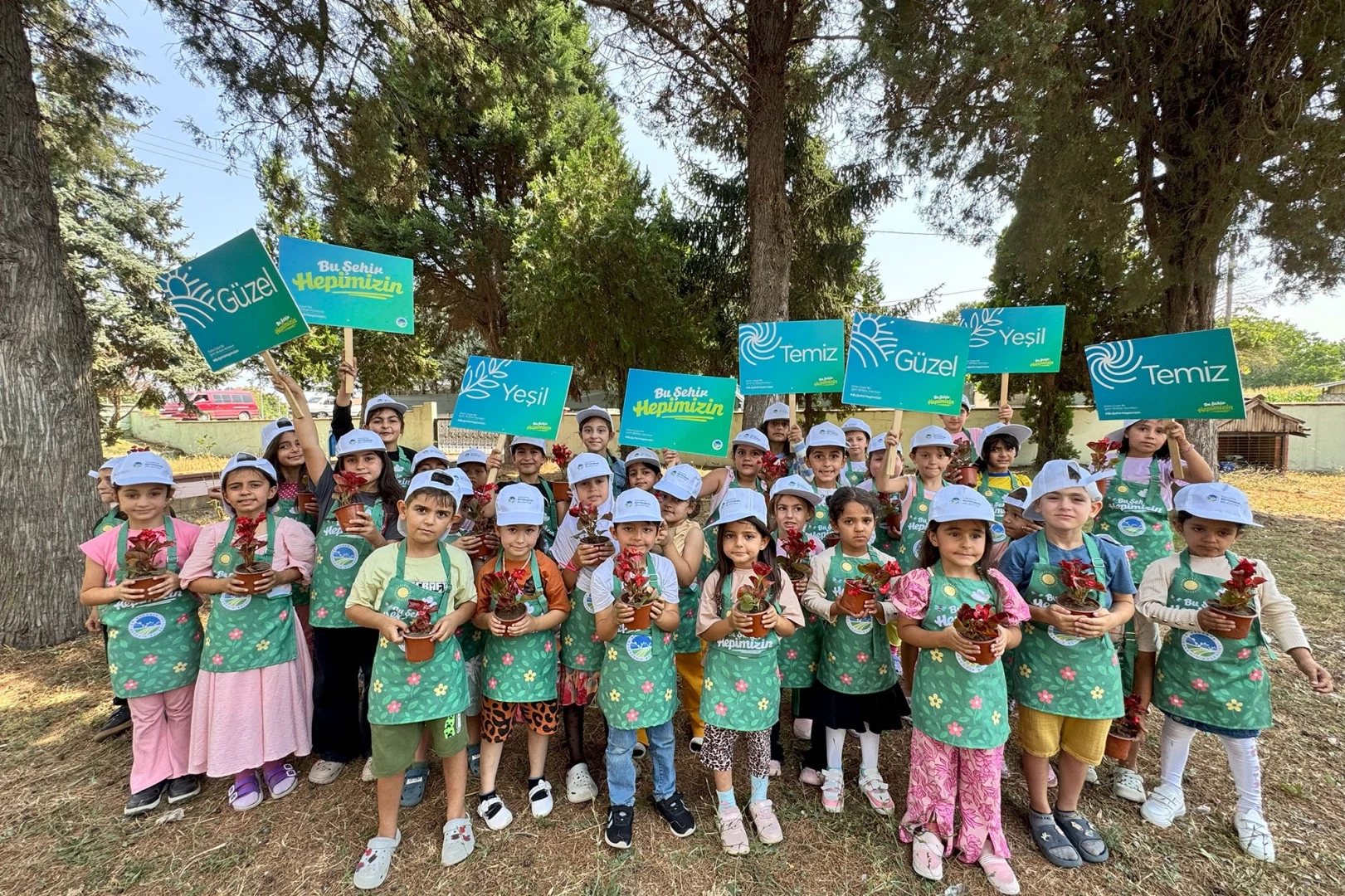 Minik bahçıvanlar geleceğe yeşil miras bırakıyor