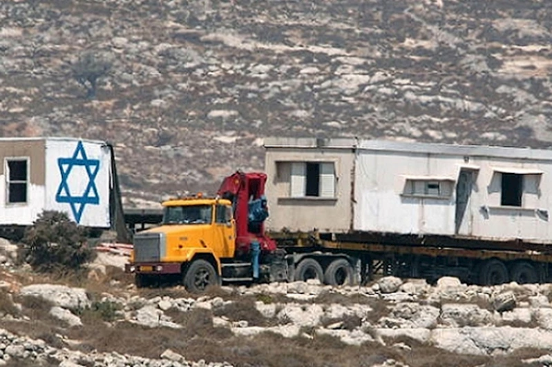 Yahudi çeteler Ramallah’ın kuzeyinde yeni yasa dışı işgal noktası kurdu