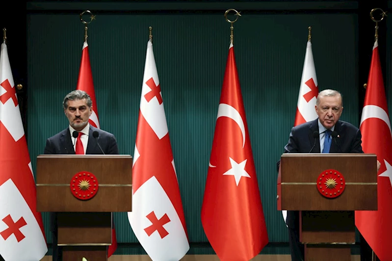 Erdoğan: Türkiye ve Gürcistan olarak bölgemizde omuz omuza hareket etmeye devam edeceğiz
