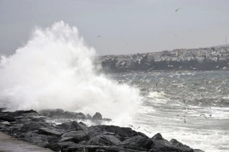 İstanbul’da 5 ilçede denize girmek yasaklandı