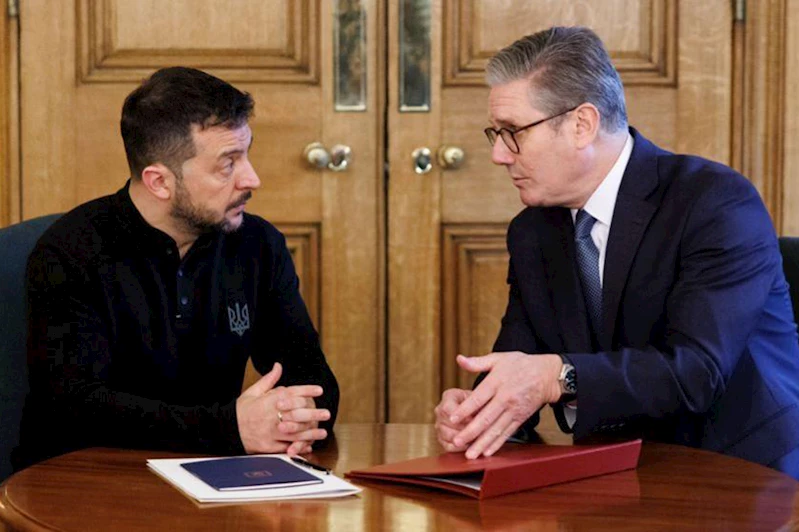 Zelenskiy ile Starmer Londra