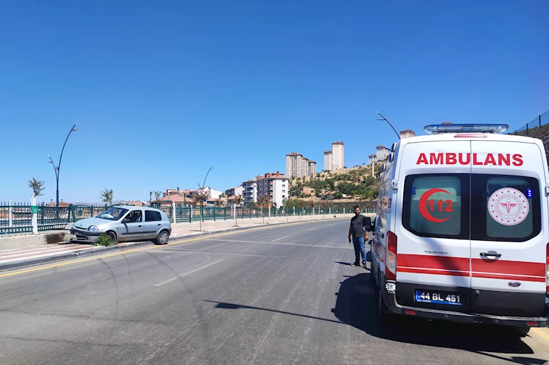 Otomobil su kanalının korkuluklarına çarptı: 1 yaralı 