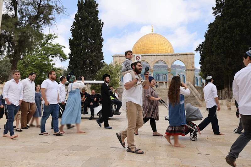 763 siyonist Yahudi, işgal polisinin korumasında Mescid-i Aksa