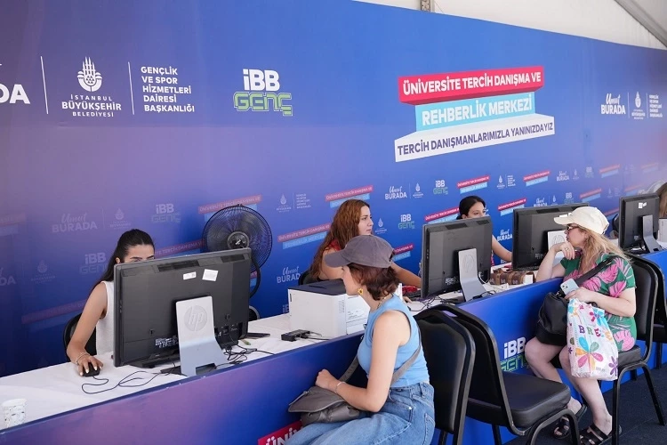 İBB’den 370 bin gence üniversite tercih danışmanlığı