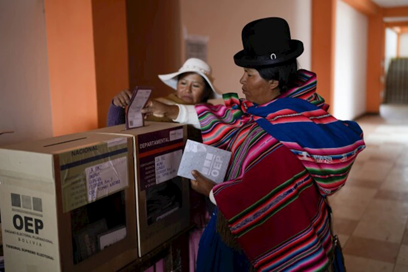 Bolivya devlet başkanını seçiyor