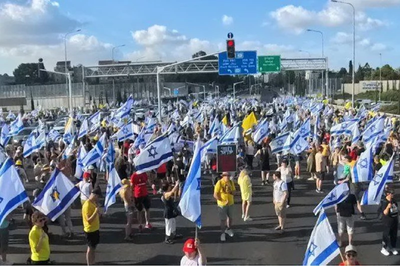 İşgal altındaki topraklarda gösteriler başladı