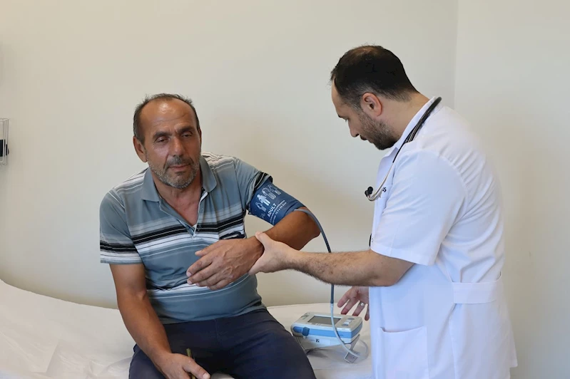 Doç. Dr. Erkuş: Yüksek sıcaklıklar kalp ve tansiyon hastalarını tehdit ediyor