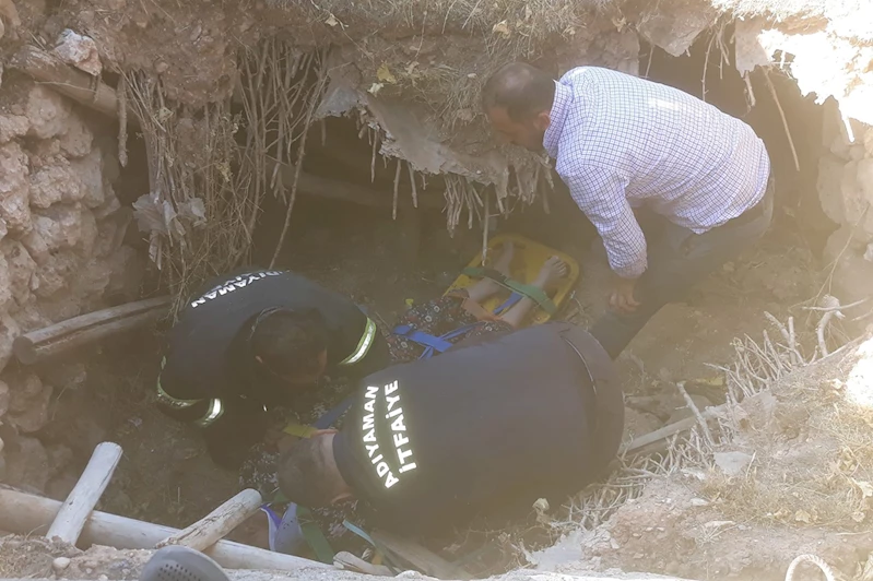 Göçük altında kalan yaşlı kadın kurtarıldı