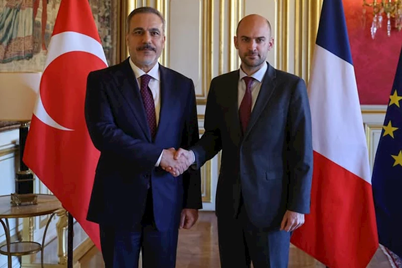 Dışişleri Bakanı Fidan, Fransız mevkidaşı Barrot ile görüştü