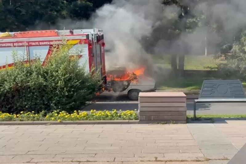 TBMM önünde beyaz Toros yakıldı: 1 kişi gözaltına alındı