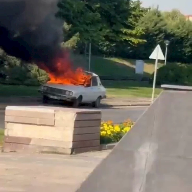 Ankara Emniyetinden TBMM önünde yakılan beyaz Toros