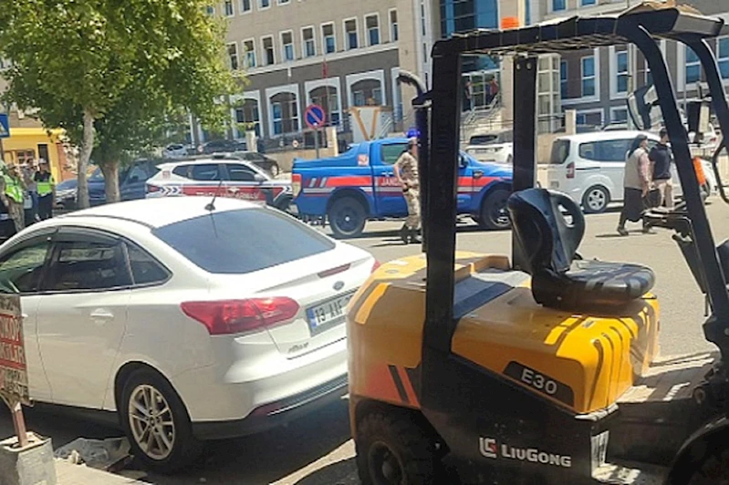 Şanlıurfa’da Jandarma aracına silahlı saldırı: 2 yaralı