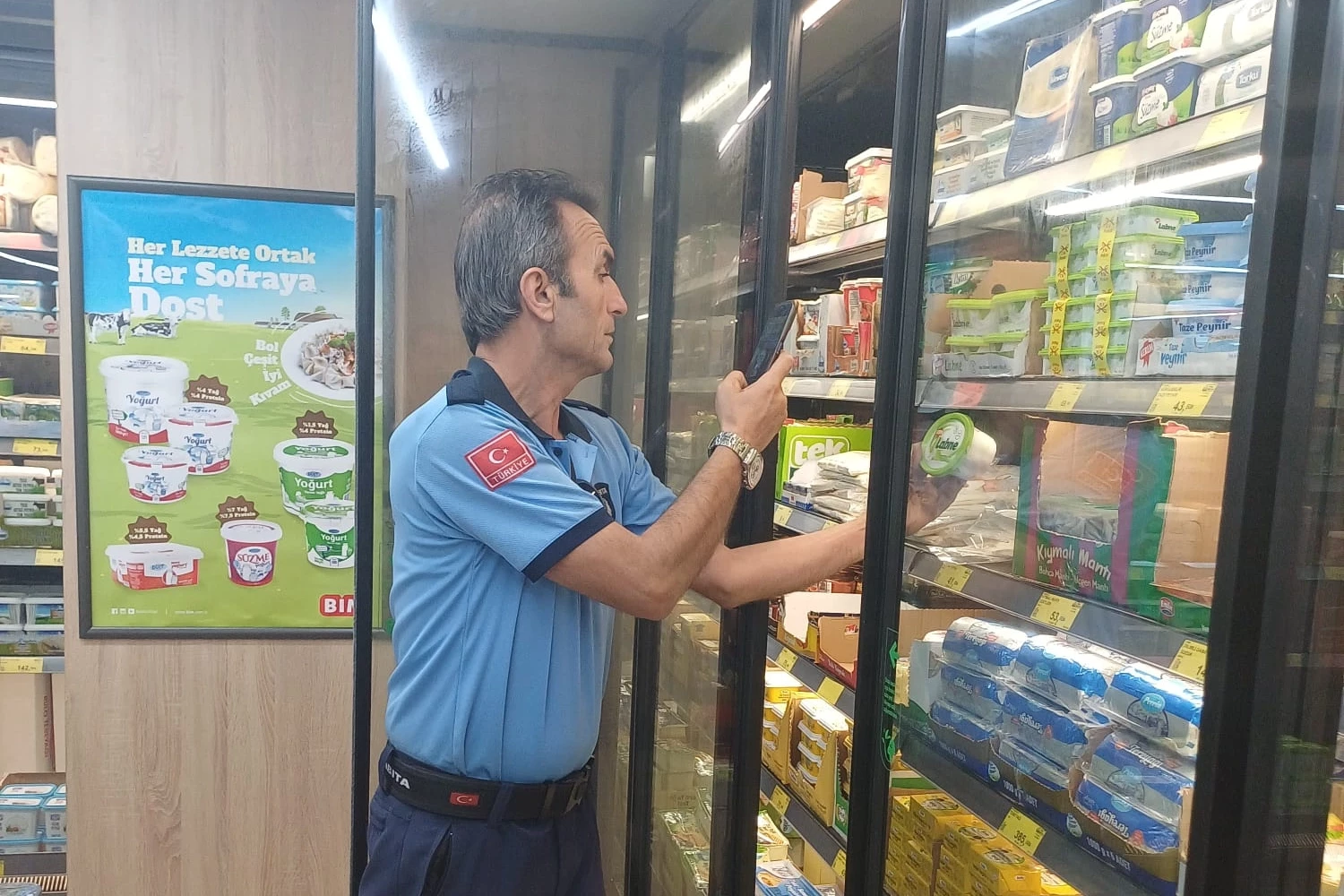 Kocaeli Büyükşehir’den market raflarına sıkı takip