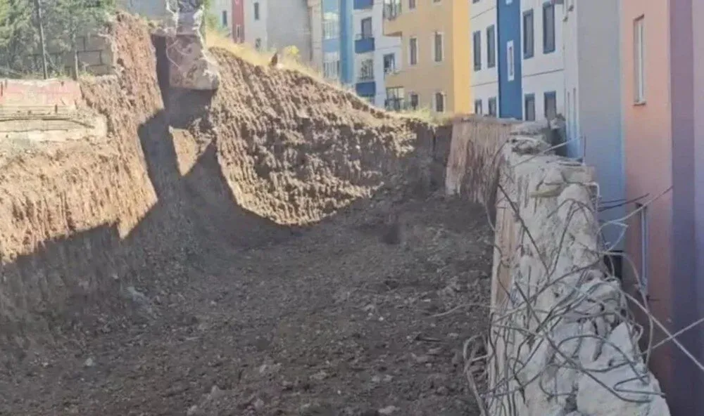 Erzurum’da Heyelan Korkusu: 7 Bina Tahliye Edildi