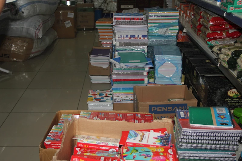 Bingöl Umut Kervanı’ndan öğrencilere kırtasiye desteği