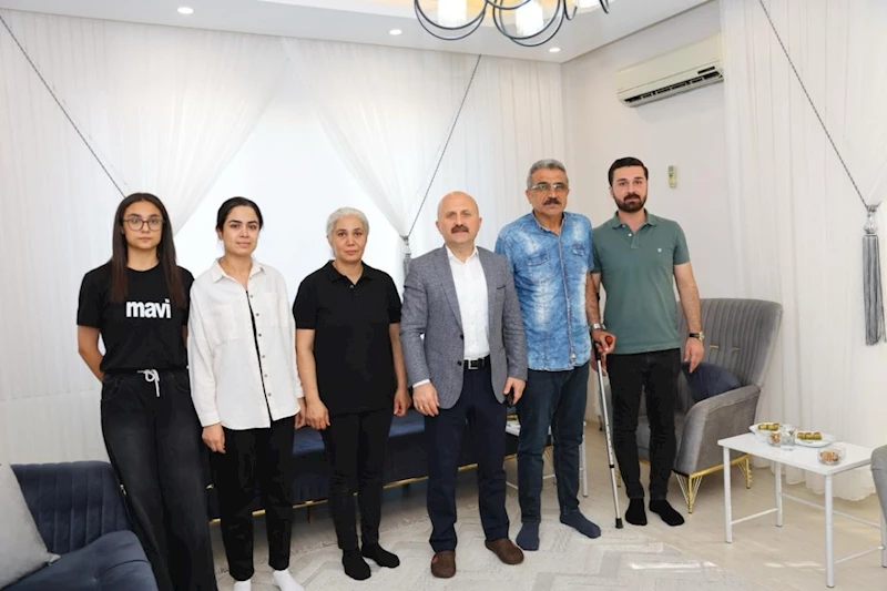 Vali Osman Varol, İndere bölgesinde yeni evine yerleşen vatandaşları ziyaret etti  