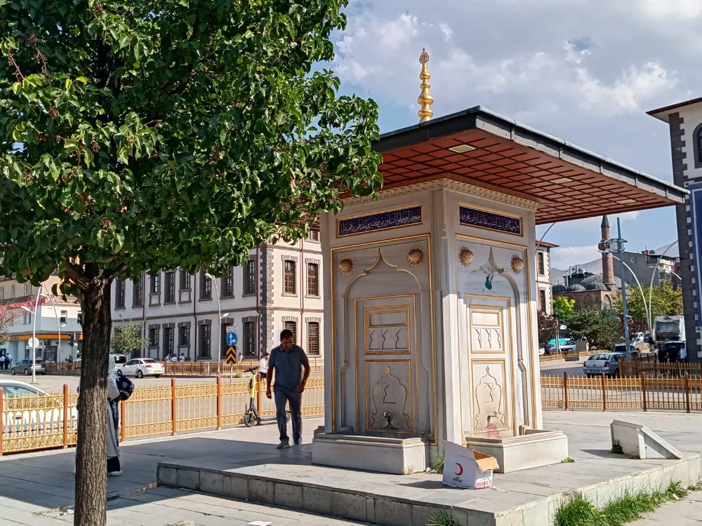 Bakanlarla açılan çeşmenin bir bakanı bile yok!