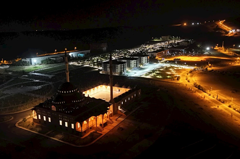 Batman Üniversitesi Camii açılış için gün sayıyor