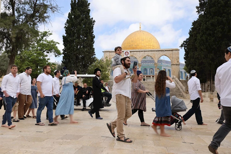 Siyonist Yahudiler Mescid-i Aksa