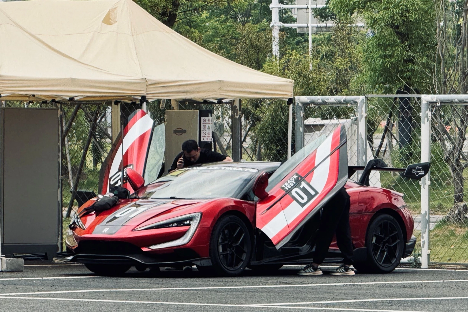 472 km/sa hızla elektrikli araç hız rekoru kırıldı